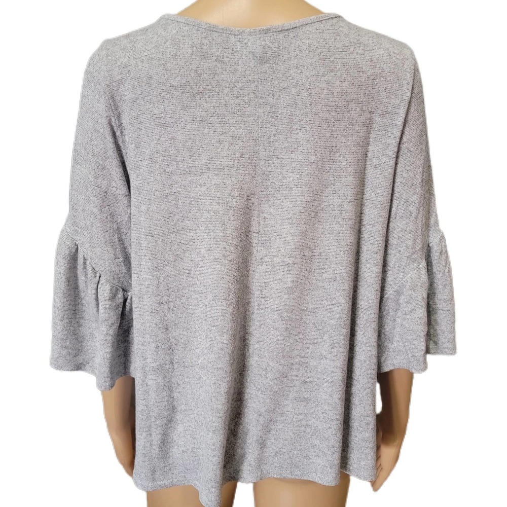 Caution To The Wind Gray Bell Sleeve Top Large - Picture 4 of 5